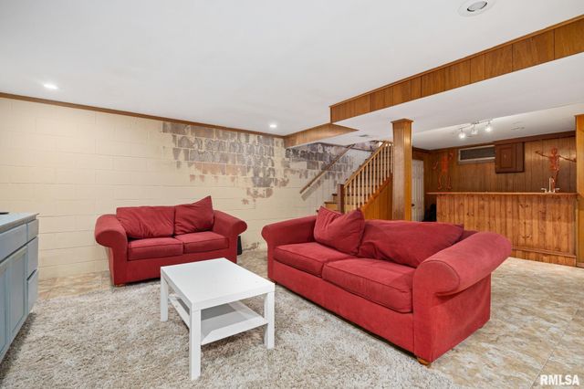 5514 N Jesters Court, Peoria, IL 61614