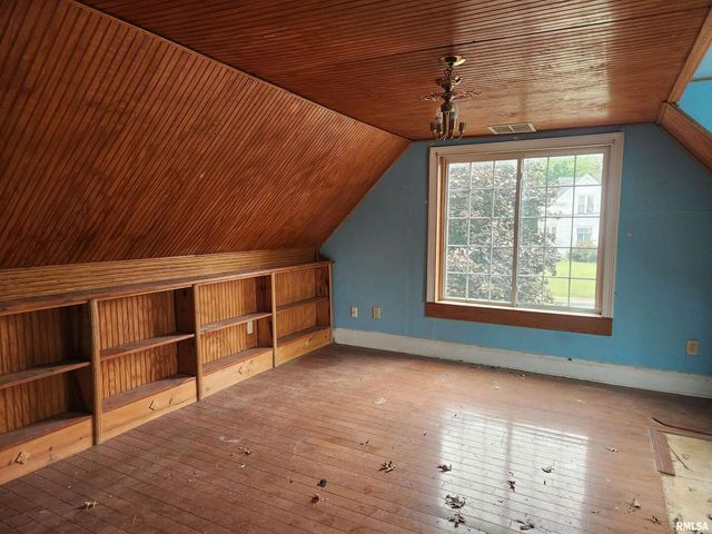 628 SPRUCE Street, Quincy, IL 62301