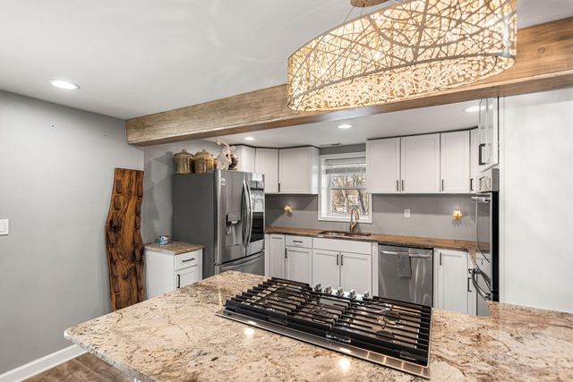 832 N Vanderburg Street, Gary, IN 46403