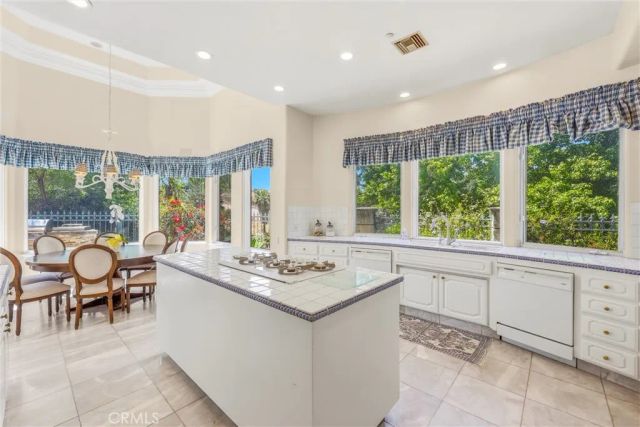 30573 E Sunset South, Redlands, CA 92373