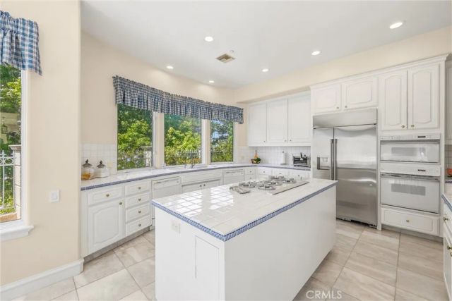 30573 E Sunset South, Redlands, CA 92373