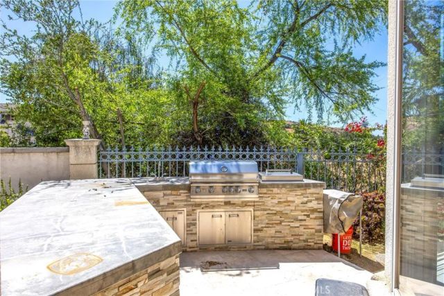 30573 E Sunset South, Redlands, CA 92373