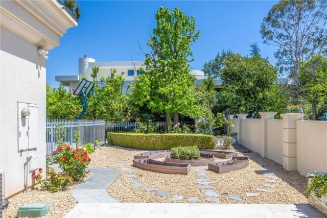 30573 E Sunset South, Redlands, CA 92373