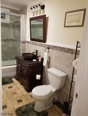 75 Osborne Pl, Irvington Twp., NJ 07111