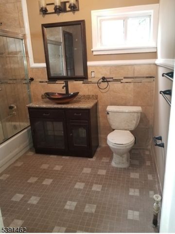 75 Osborne Pl, Irvington Twp., NJ 07111