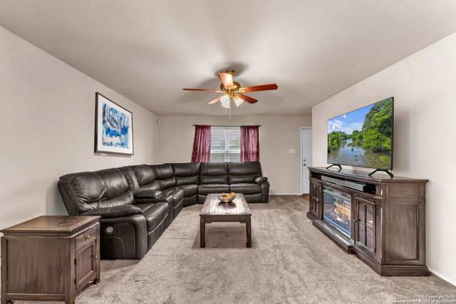 3211 Andromeda Way, Converse, TX 78109