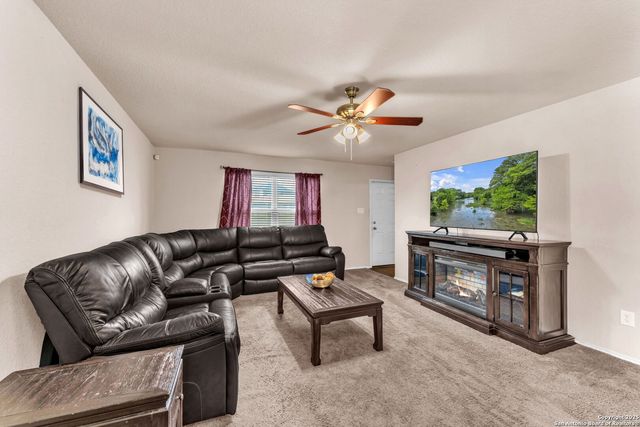 3211 Andromeda Way, Converse, TX 78109