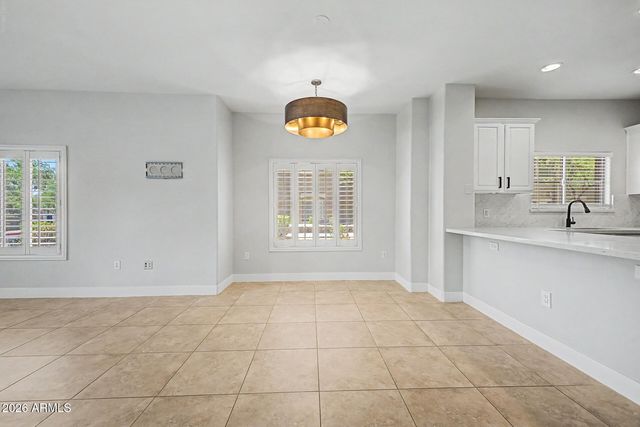 5350 E DEER VALLEY Drive 1420, Phoenix, AZ 85054