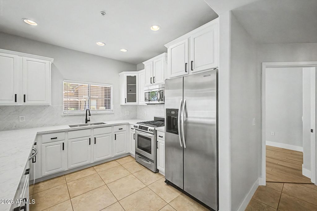 5350 E DEER VALLEY Drive 1420, Phoenix, AZ 85054