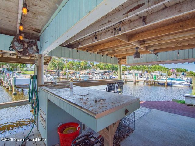 3965 Canal Drive, Sebastian, FL 32976