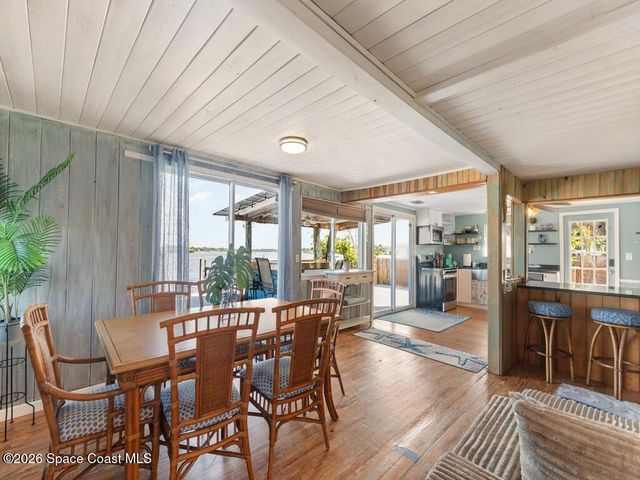 3965 Canal Drive, Sebastian, FL 32976