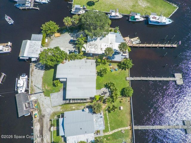 3965 Canal Drive, Sebastian, FL 32976