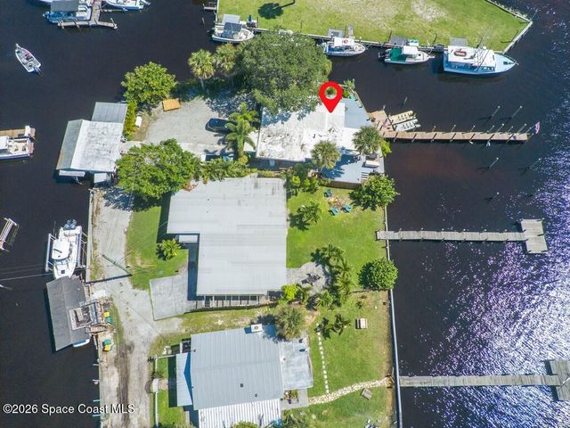 3965 Canal Drive, Sebastian, FL 32976