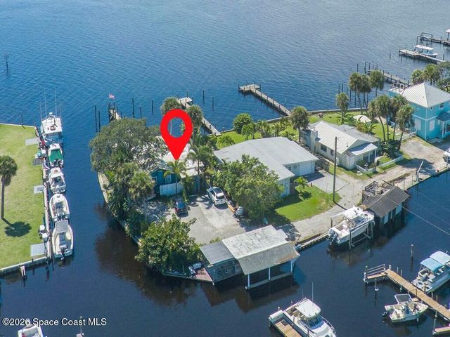 3965 Canal Drive, Sebastian, FL 32976