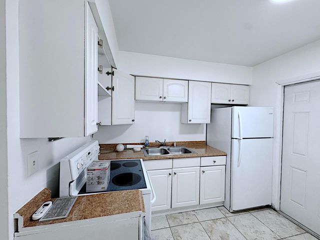 511 SE 2nd Avenue South, Dania Beach, FL 33004