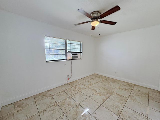 511 SE 2nd Avenue South, Dania Beach, FL 33004