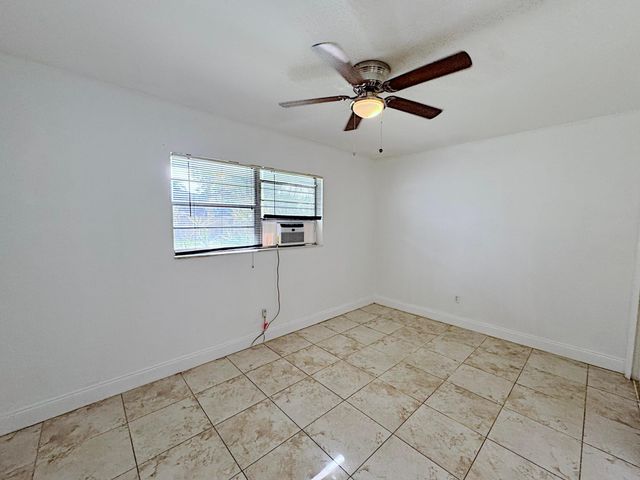 511 SE 2nd Avenue South, Dania Beach, FL 33004