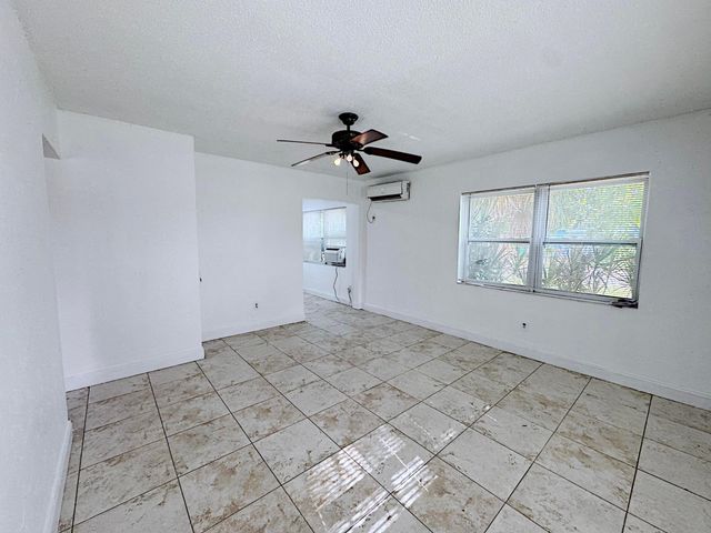 511 SE 2nd Avenue South, Dania Beach, FL 33004