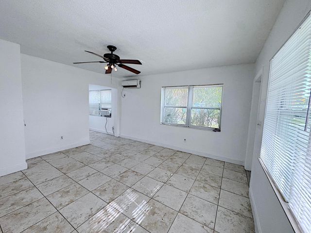 511 SE 2nd Avenue South, Dania Beach, FL 33004