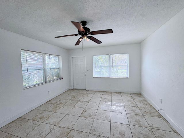 511 SE 2nd Avenue South, Dania Beach, FL 33004