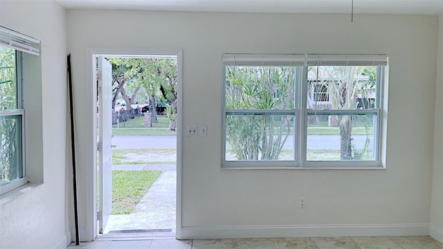 511 SE 2nd Avenue South, Dania Beach, FL 33004
