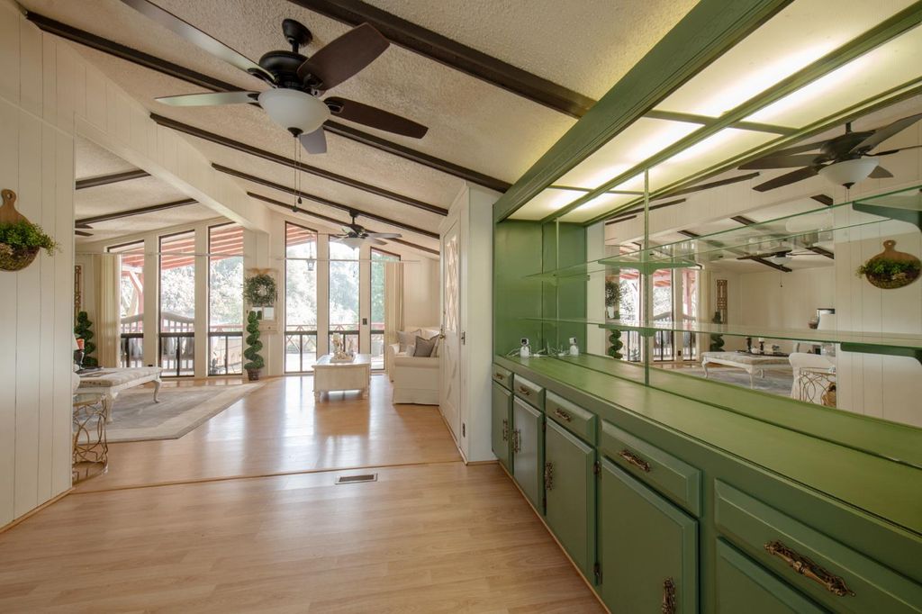 Image 7 of property listing at 1351 Rector Lane, Yokuts Valley, CA 93675