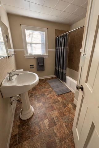 2222 17th Street, Lubbock, TX 79401