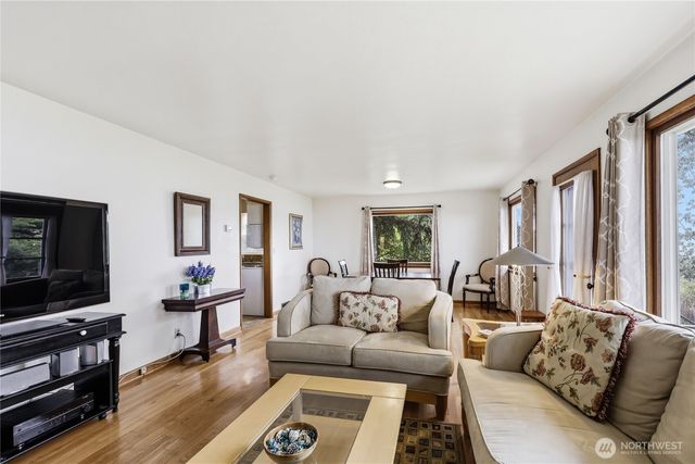 23932 Jefferson Point Road NE, Kingston, WA 98346