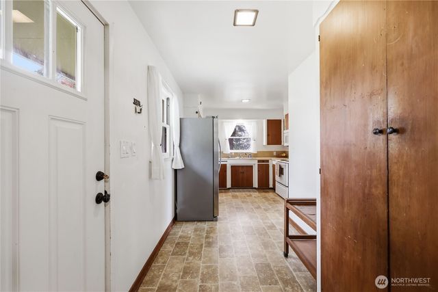 23932 Jefferson Point Road NE, Kingston, WA 98346