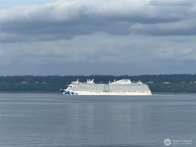 23932 Jefferson Point Road NE, Kingston, WA 98346