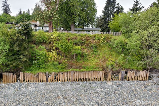 23932 Jefferson Point Road NE, Kingston, WA 98346