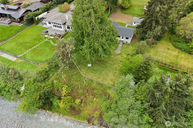 23932 Jefferson Point Road NE, Kingston, WA 98346