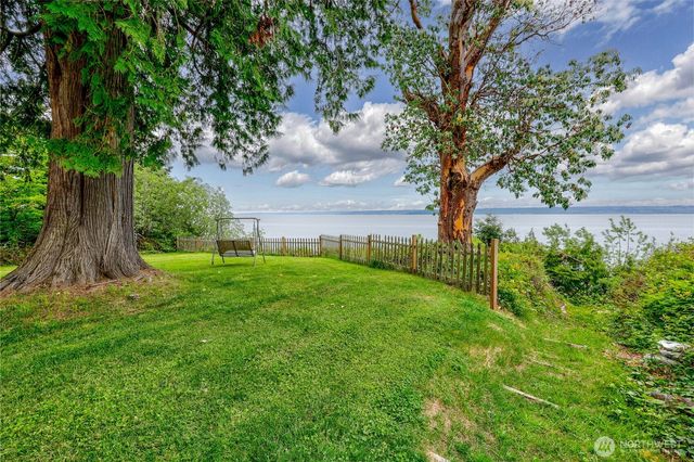 23932 Jefferson Point Road NE, Kingston, WA 98346