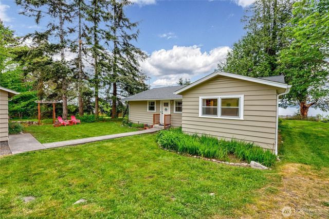 23932 Jefferson Point Road NE, Kingston, WA 98346