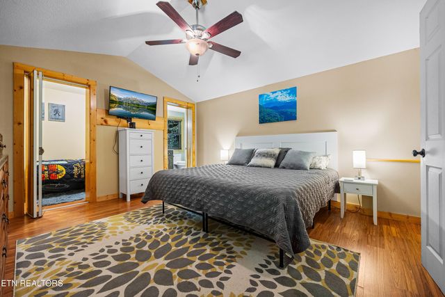 612 Stonegate Way, Townsend, TN 37882