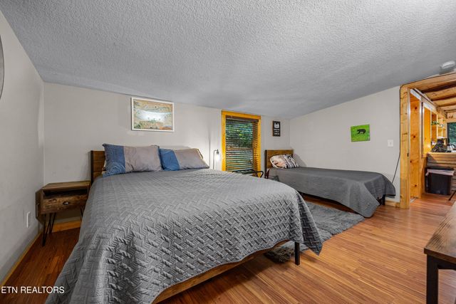 612 Stonegate Way, Townsend, TN 37882