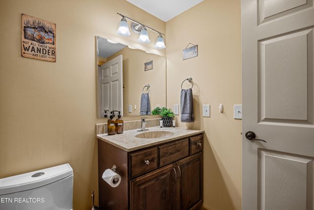 612 Stonegate Way, Townsend, TN 37882