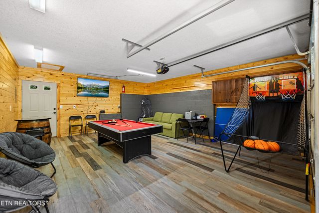 612 Stonegate Way, Townsend, TN 37882