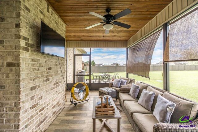 4059 Coosa Drive, Bonaire, GA 31005