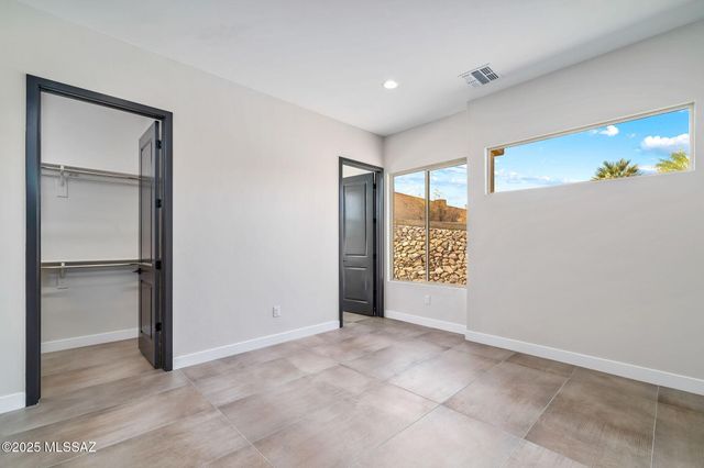 3560 N San Sebastián Drive # 12, Tucson, AZ 85750