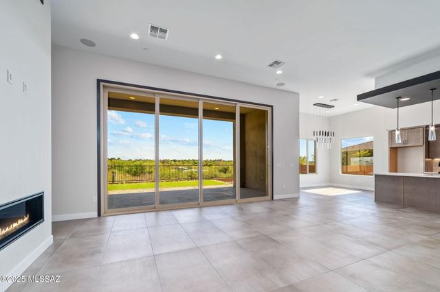 3560 N San Sebastián Drive # 12, Tucson, AZ 85750