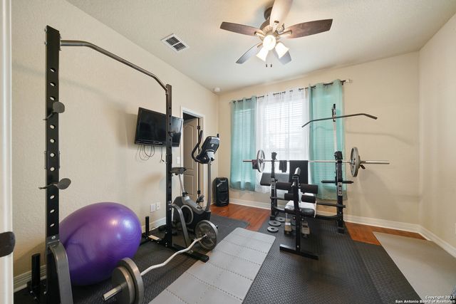 3121 HALF MOON DR, Schertz, TX 78108