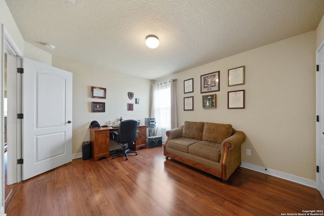 3121 HALF MOON DR, Schertz, TX 78108