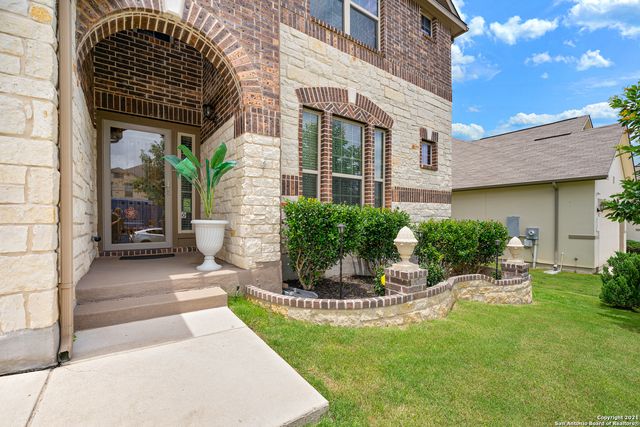 3121 HALF MOON DR, Schertz, TX 78108