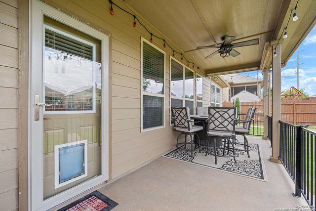 3121 HALF MOON DR, Schertz, TX 78108