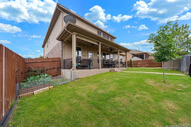3121 HALF MOON DR, Schertz, TX 78108