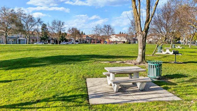 3144 Sweet Lilac Way, Stockton, CA 95209