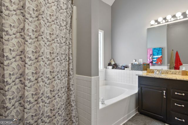 131 Pecan Lake Drive, Sharpsburg, GA 30277