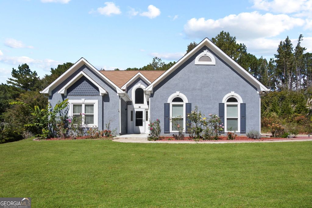 131 Pecan Lake Drive, Sharpsburg, GA 30277