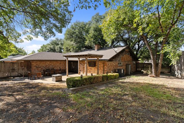 10540 Silverock Drive, Dallas, TX 75218